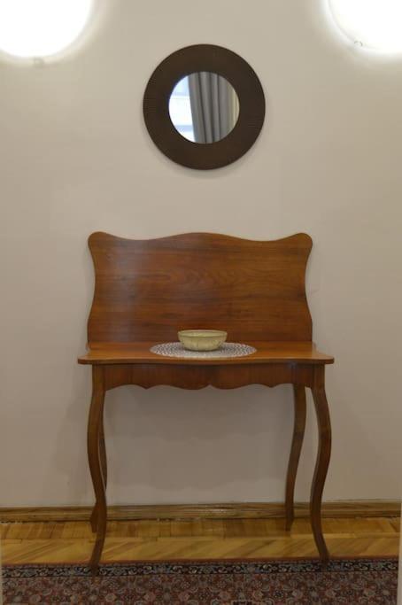 Unique Spacious Classic 3 Bedroom Midtown Apartment ! Billiard Room ! Riga Exterior photo